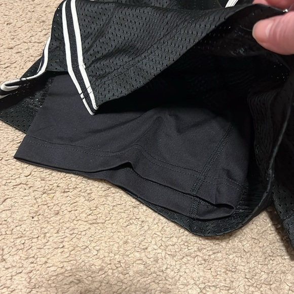 Nike Black Pro Combat Shorts. Size M. - Picture 3 of 8